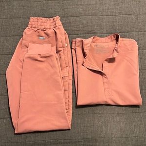 FIGS Scrub Set Rafaela Top/Lesage Jogger Bottom